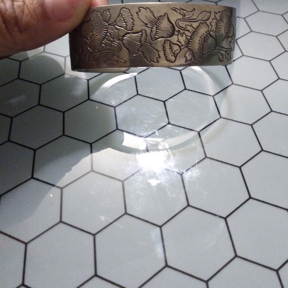 Bracelet - Picture 1 of 7